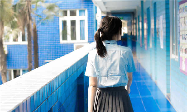 东郊镇如何找到一个可以帮助我生孩子的女人？